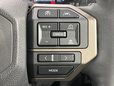TOYOTA LAND CRUISER - 7