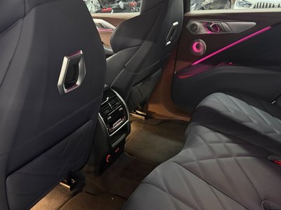 2025 BMW XM photo 9