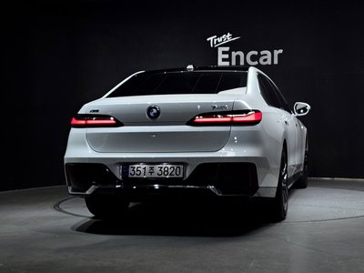 BMW 7 SERIES - 4