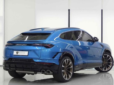 LAMBORGHINI URUS - 2