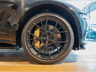 2026 Aston Martin DBX 照片 10