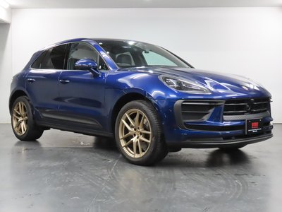 PORSCHE MACAN - 4