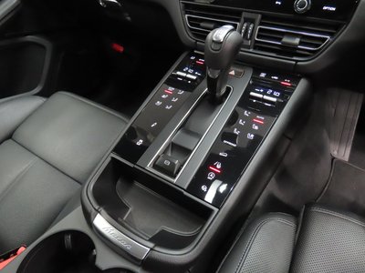 2024 Porsche MACAN 缩略图 22