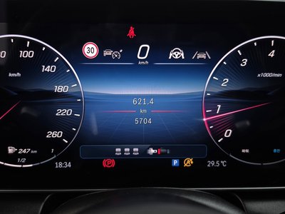صورة 8 لـ 2025 Mercedes-BENZ GLC