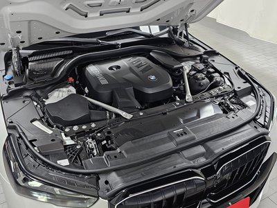 2025 BMW 5 SERIES 照片 7