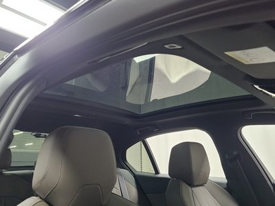 2025 BMW 5 SERIES 缩略图 21