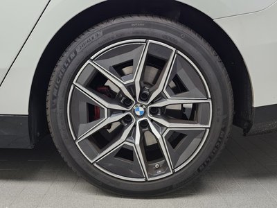 2025 BMW 5 SERIES 照片 8