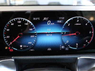 2023 Mercedes-BENZ GLB — миниатюра 18