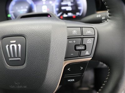 TOYOTA CROWN CROSSOVER - 10