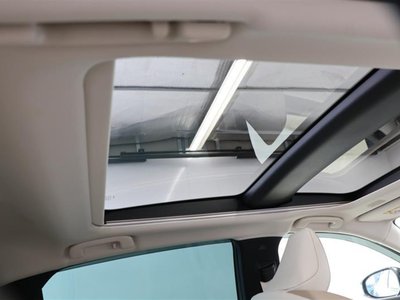 TOYOTA CROWN CROSSOVER - 5