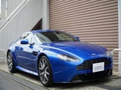 صورة 1 لـ 2011 Aston Martin V8