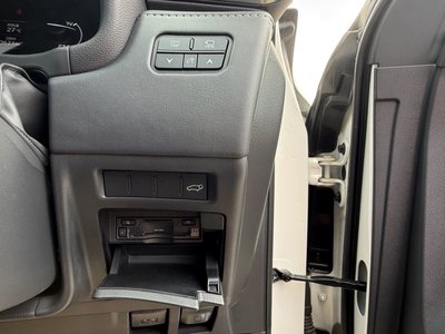 2023 Lexus LX — миниатюра 35