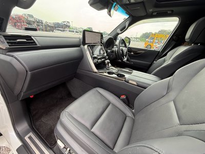 2023 Lexus LX — миниатюра 14