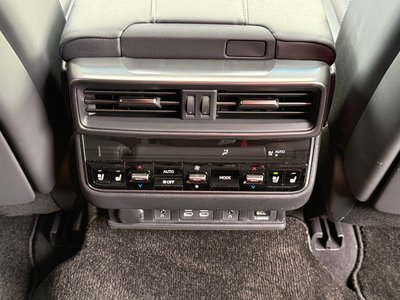 2023 Lexus LX — миниатюра 51