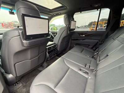 2023 Lexus LX — миниатюра 45