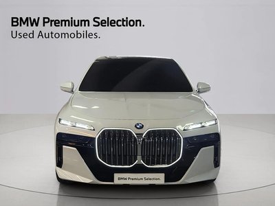 BMW 7 SERIES - 2