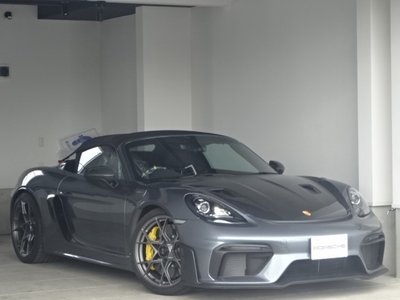 PORSCHE 718 SPYDER - 8