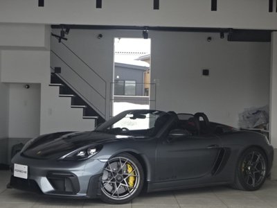 PORSCHE 718 SPYDER - 4