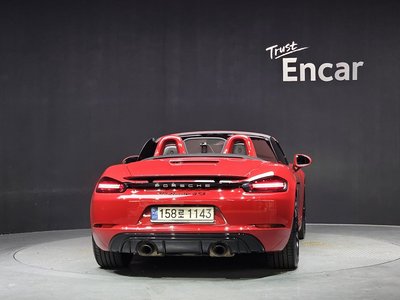 PORSCHE 718 - 4