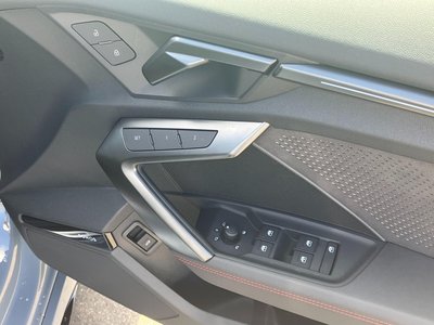 صورة مصغرة 11 لـ 2025 AUDI RS3 SEDAN