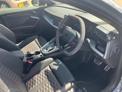 صورة مصغرة 13 لـ 2025 AUDI RS3 SEDAN