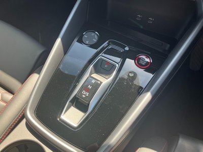 صورة مصغرة 44 لـ 2025 AUDI RS3 SEDAN