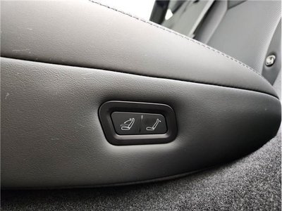 2025 Tesla MODEL Y — миниатюра 30