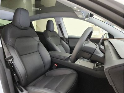 2025 Tesla MODEL Y — фото 4