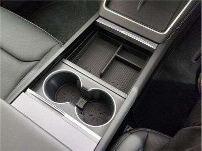 2025 Tesla MODEL Y — миниатюра 20