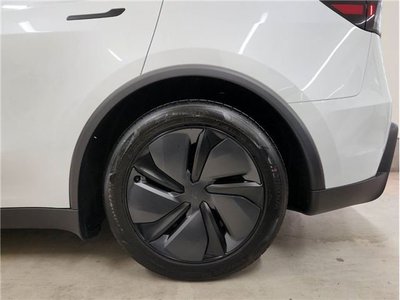 2025 Tesla MODEL Y — миниатюра 40