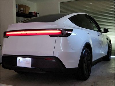 2025 Tesla MODEL Y — миниатюра 64
