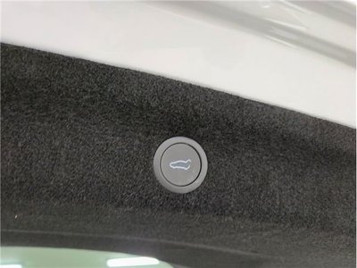 2025 Tesla MODEL Y — миниатюра 50