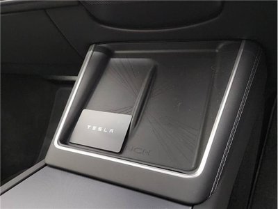 2025 Tesla MODEL Y — миниатюра 19