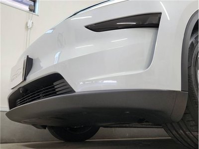 2025 Tesla MODEL Y — миниатюра 33