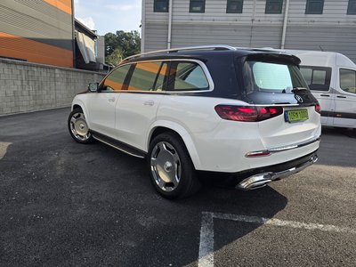 MERCEDES-BENZ GLS - 2