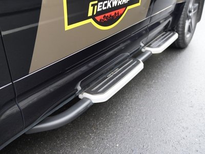 LAND ROVER DEFENDER - 6