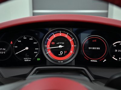 PORSCHE 911 - 8