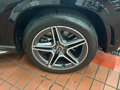 MERCEDES-BENZ GLS - 4