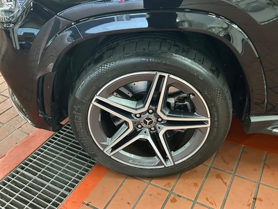 MERCEDES-BENZ GLS - 5