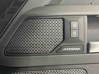 2023 LAND Rover DEFENDER 照片 8