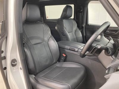 صورة 10 لـ 2023 Toyota VELLFIRE