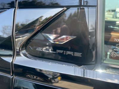 TOYOTA VELLFIRE - 8