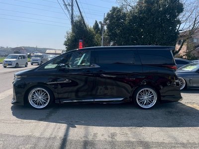 TOYOTA VELLFIRE - 9