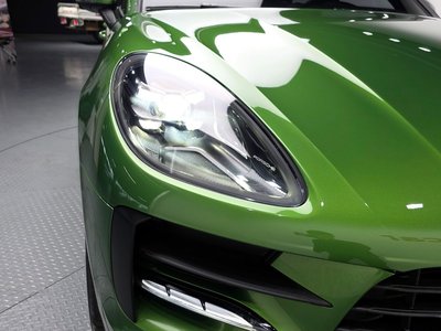 PORSCHE MACAN - 9