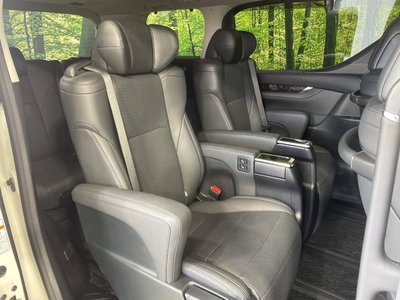 TOYOTA ALPHARD - 9