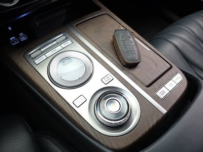 2021 Genesis ELECTRIFIED G80 (RG3) — миниатюра 12
