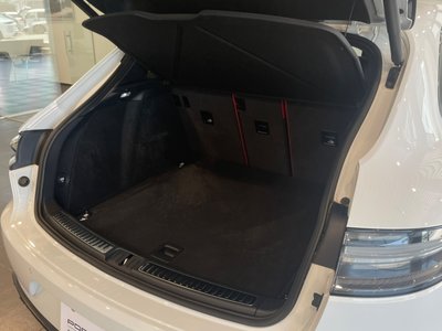 2020 Porsche MACAN 缩略图 20