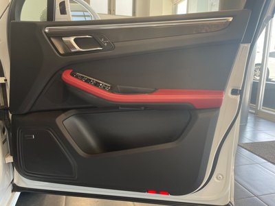 2020 Porsche MACAN 缩略图 26