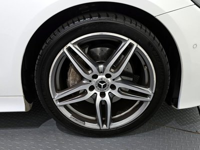 MERCEDES-BENZ E-CLASS - 6