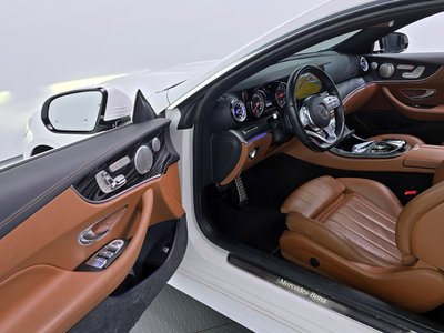 MERCEDES-BENZ E-CLASS - 10